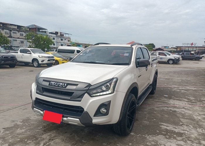 ISUZU DOUBLE CAB